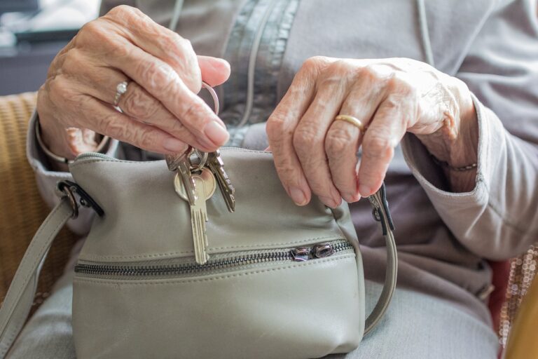 Moving Tips for Seniors: Special Considerations